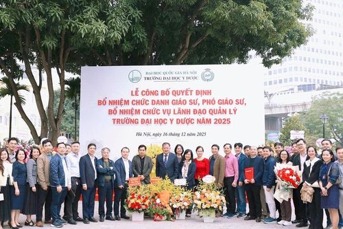 Giám đốc Bệnh viện Việt Đức được bổ nhiệm Phó Giáo sư tại Trường Đại học Y Dược, ĐH Quốc gia Hà Nội