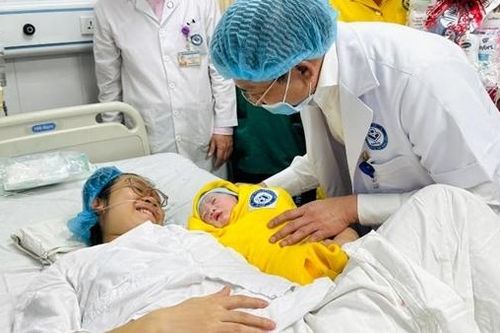Cần nhiều chính sách đồng bộ để lấp khoảng trống mức sinh thấp báo động