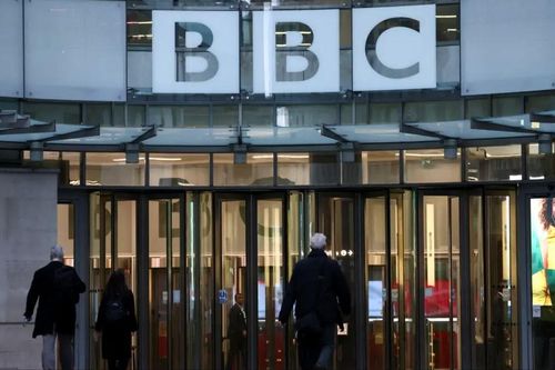 Đài BBC tuyên bố sẽ chống lại đơn kiện của ông Trump
