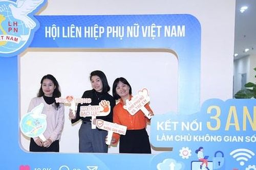 Khi phụ nữ và trẻ em trở thành mục tiêu của tội phạm mạng