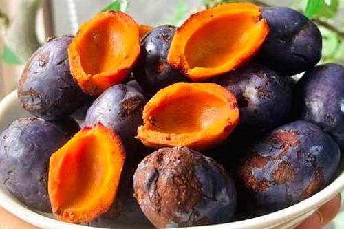 Thức quà dân dã của người nghèo xưa, nay có giá hàng trăm nghìn đồng mỗi cân