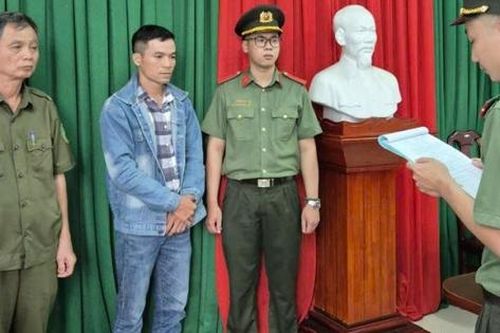 Bị bắt sau 7 năm vì mang súng vào rừng săn bắn thú