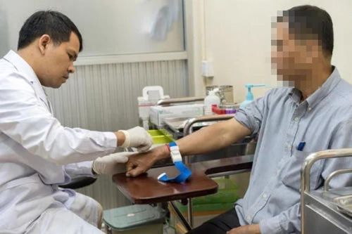 Nằm ngủ ở giường của người mẹ đã mất, người đàn ông Trung Quốc suýt thiệt mạng