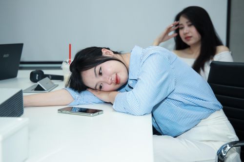 Vì sao nhân viên vẫn nghỉ việc sau khi nhận tiền thưởng cuối năm?