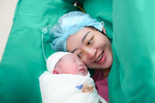 'Em bé US-HIFU' đầu tiên tại Việt Nam được chào đời