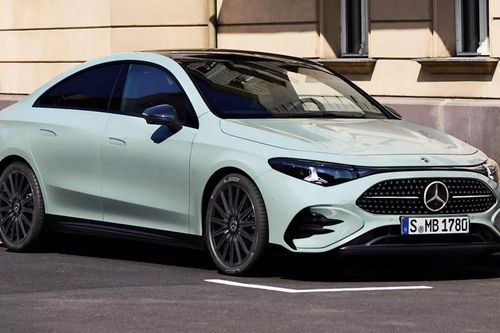 Mercedes-Benz CLA Hybrid mới không giống xe Đức