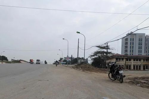 Cần 'thuốc đặc trị' bụi từ công trường xây dựng