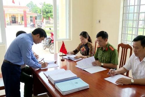 Cán bộ cấp xã nào phải kê khai tài sản, thu nhập?