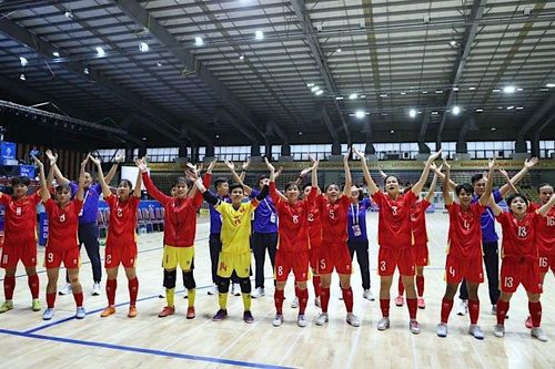 Thắng Indonesia, tuyển Futsal nữ Việt Nam lần đầu tiên vô địch SEA Games