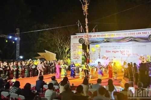 Những người trao truyền văn hóa nơi đại ngàn