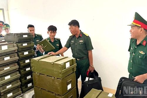 Quân khu 9 kiểm tra công tác sẵn sàng chiến đấu trên tuyến biên giới Đồng Tháp