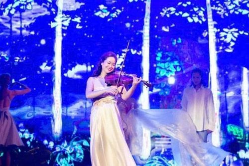 Nghệ sĩ viola Nguyệt Thu 'trở về để gieo mầm yêu thương'