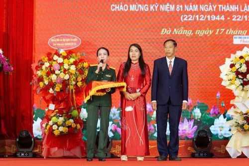 Hơn 200 hiện vật kháng chiến được hiến tặng cho Bảo tàng Quân khu 5