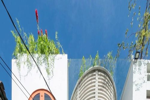 Nhà 170m2 trong hẻm cụt thông thoáng nhờ thiết kế 'lõi gió'