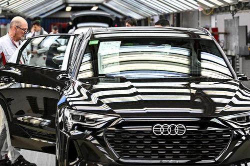 Châu Âu bỏ lệnh cấm xe ô tô chạy xăng