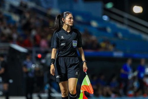 Trọng tài Lào bị AFC phạt nặng vì tước bàn thắng hợp lệ của tuyển nữ Việt Nam?