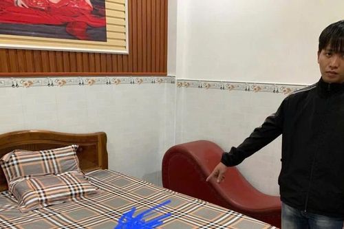 Hẹn bạn gái vào nhà nghỉ rồi dùng dao đe dọa chiếm đoạt 40 triệu đồng