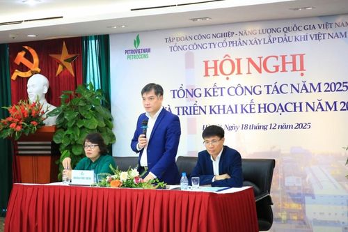 PETROCONs quyết tâm 'tìm lại chính mình'