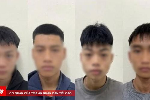 Kéo bạn đi chém vì nghi bị ném mắm tôm vào nơi bán hàng