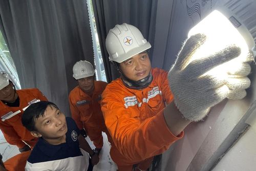 Quy định mới về giá điện: Chủ nhà không được thu tiền điện vượt hóa đơn