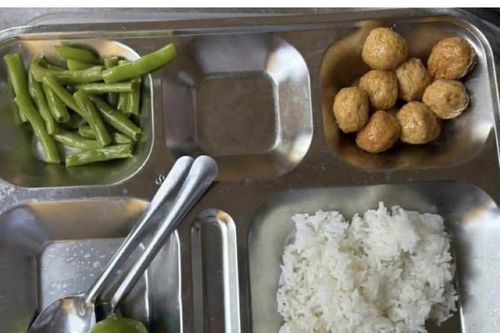 Sở GD-ĐT TPHCM lên tiếng về suất ăn bán trú 'lèo tèo' giá 40.000 đồng