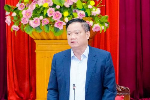 Bí thư Tỉnh ủy Nguyễn Khắc Thận chủ trì phiên họp Ban Thường vụ Tỉnh ủy Nghệ An