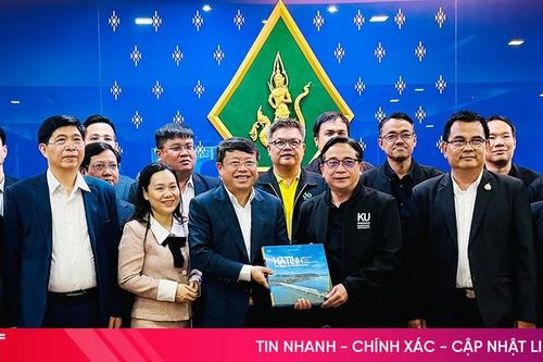 Đoàn công tác HĐND tỉnh Hà Tĩnh làm việc tại Sakon Nakhon