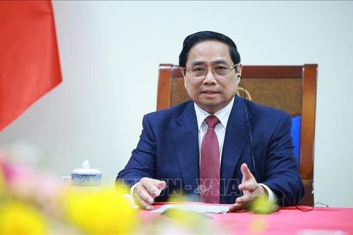 Thủ tướng Phạm Minh Chính điện đàm với Thủ tướng Singapore