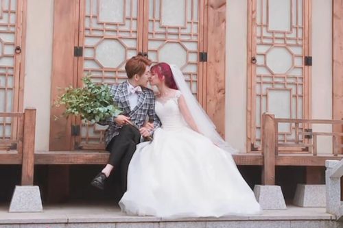 Rần rần clip hiếm của vợ chồng Khởi My ở Hàn Quốc