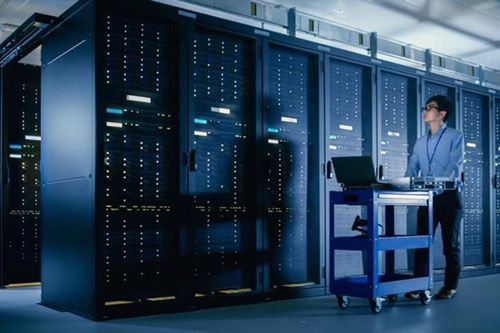 Công nghệ, số hóa và logistics dự kiến sẽ tăng lương mạnh nhất trong năm 2026
