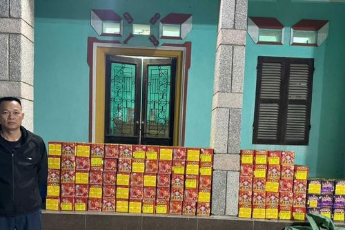 Công an Bắc Ninh khởi tố bị can buôn bán 286 kg pháo nổ