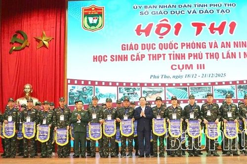 Khai mạc Hội thi Giáo dục quốc phòng và An ninh học sinh cấp THPT tỉnh Phú Thọ lần thứ I, năm 2025, cụm III