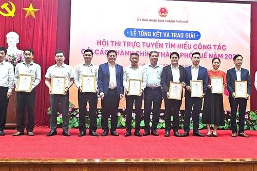 Trao 17 giải tập thể hội thi tìm hiểu cải cách hành chính năm 2025