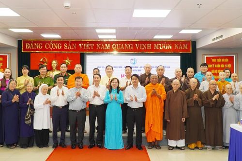 Họp mặt chức sắc, chức việc các tôn giáo trên địa bàn phường Xuân Hòa - TP.HCM