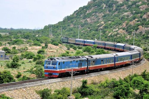 Gỡ nút thắt đăng kiểm phương tiện giao thông đường sắt