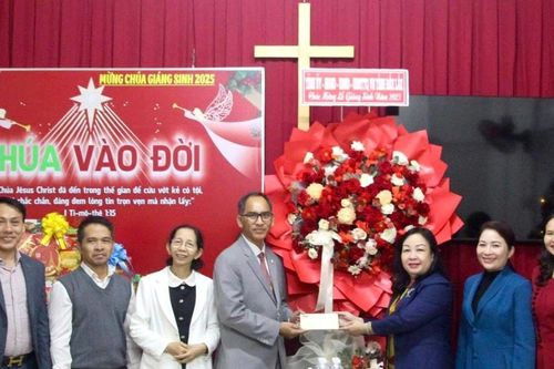 Đắk Lắk: Chủ tịch HĐND tỉnh thăm, chúc mừng các chi hội Tin lành nhân dịp Giáng sinh