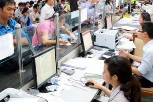Sang năm 2026, cán bộ công chức vẫn hưởng hệ số thu nhập tăng thêm cao hơn từ 33,33% đến 50% so với viên chức?