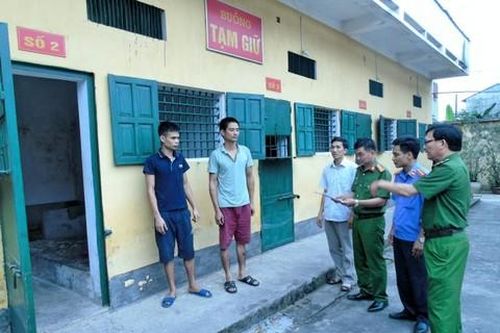 Người dưới 18 tuổi bị tạm giữ, tạm giam có chế độ ăn, ở và quản lý riêng