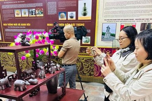 Độc đáo hành trình gốm Việt: Từ Thăng Long đến Phú Xuân