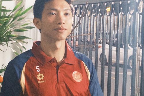 Trước khi tiết lộ chuyện 'uống thuốc giảm đau' để có cơ hội thi đấu, sự nghiệp của Đoàn Văn Hậu ra sao?