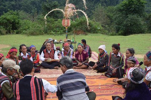 Ngày hội đoàn kết bên dãy Trường Sơn