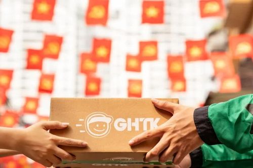 Logistics ngược: Khi chính sách đổi trả trở thành 'điểm chạm' vàng giữ chân khách hàng