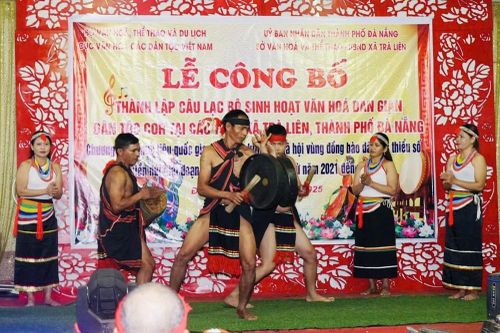 Xây dựng CLB Sinh hoạt văn hóa dân gian dân tộc Cor tại xã Trà Liên