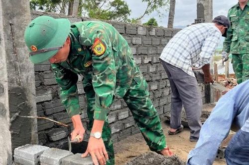 Bộ đội Biên phòng tỉnh Đắk Lắk chung tay khắc phục hậu quả thiên tai