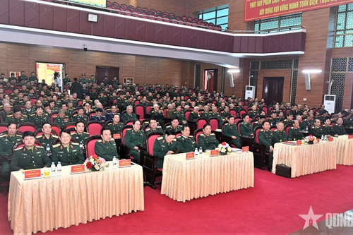 Quân khu 4: Gặp mặt cán bộ Quân đội cao cấp nghỉ hưu, nghỉ công tác
