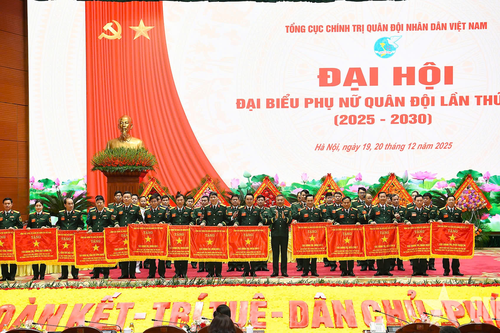 Thượng tướng Lê Quang Minh chỉ đạo phiên thứ nhất Đại hội đại biểu Phụ nữ Quân đội lần thứ VIII