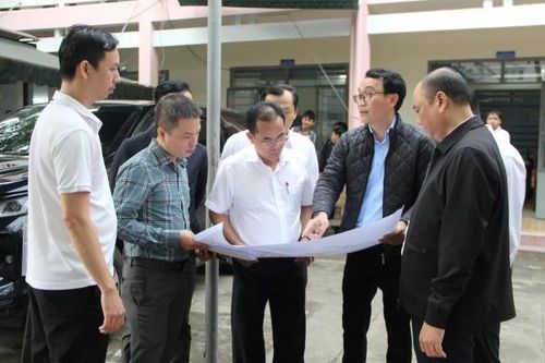 Tập trung tháo gỡ vướng mắc, đẩy nhanh tiến độ đầu tư các dự án trường học trọng điểm
