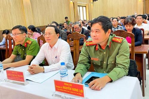 Ký cam kết thực hiện mục tiêu tổ dân phố không ma túy vào năm 2030