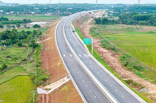 Khởi công dự án Nhà máy Sản xuất Ray và Thép đặc biệt Hòa Phát Dung Quất