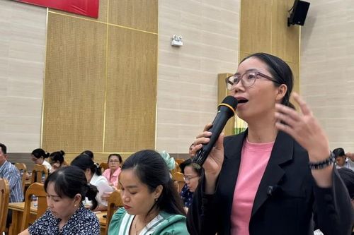 Cử tri lo lắng vấn đề bạo lực học đường, quảng cáo cờ bạc trá hình
